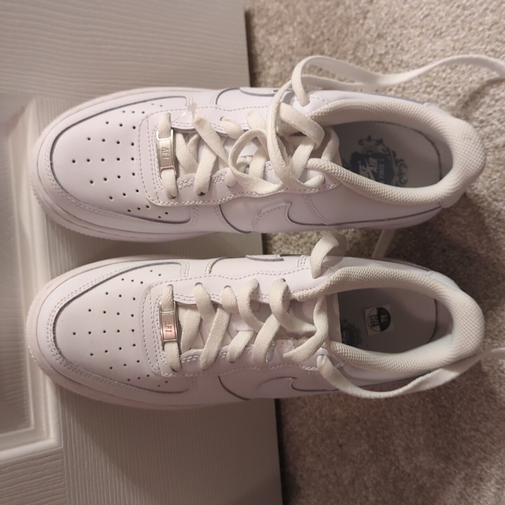 Nike AF1 White Lace-Up Sneakers